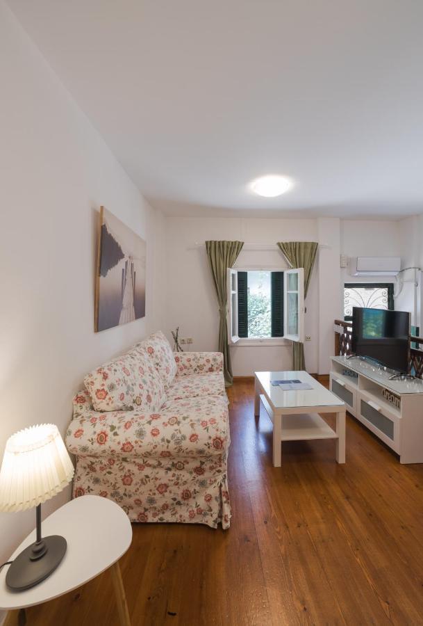 נאפפליו Anelia Boutique Apartments מראה חיצוני תמונה